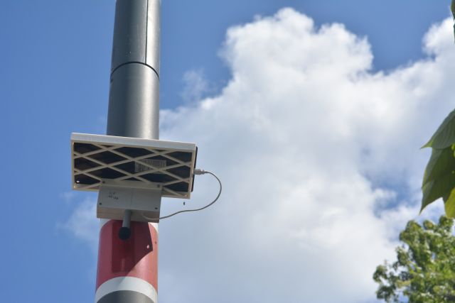 sound sensor developed by TU Delft that detects sound, measures a range of acoustic features (like loudness and sharpness), and classifies them in real time.