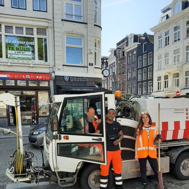 Robots To Help Keep Public Spaces Clean Is This The Future For Smart Cities Enzo Steehouwer Claire Schuurman Responsible Sensing Lab